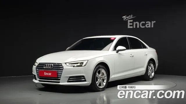 Audi A4 2018 — photo 1