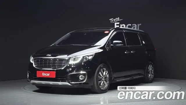 Kia Canival 2018 — photo 1