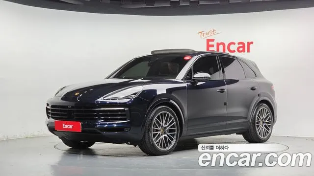 Porsche Cayenne 2021 — photo 1