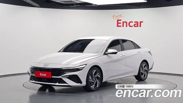Hyundai AVANTE 2024 — photo 1