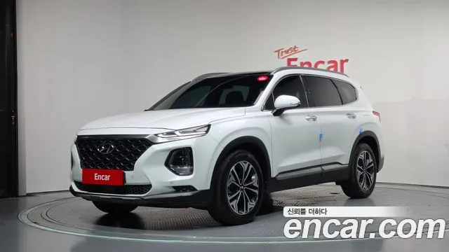 Hyundai Santafe 2019 — photo 1