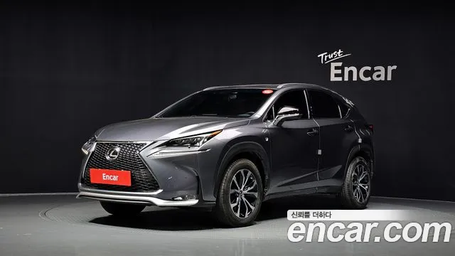 Lexus NX 2015 — photo 1
