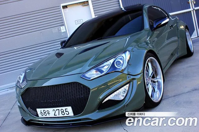 Hyundai Genesis 2011 — photo 1