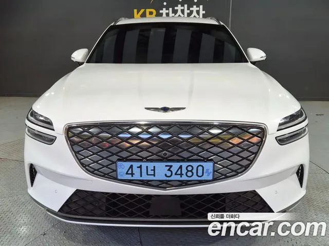 Genesis GV70 2022 — photo 1