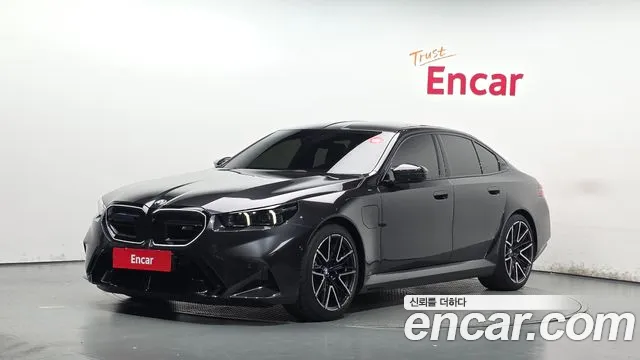 BMW M5 2026 — photo 1
