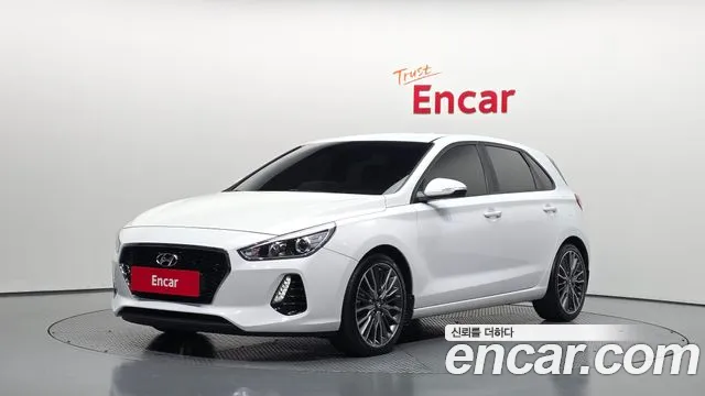 Hyundai i30 2017 — photo 1
