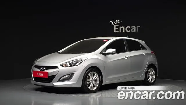 Hyundai i30 2012 — photo 1