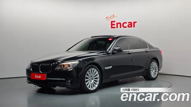 BMW 7-Series 2012 — photo 1