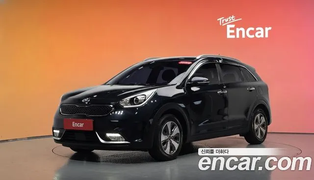 Kia Niro 2017 — photo 1