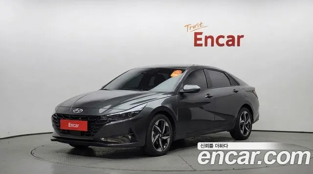 Hyundai AVANTE 2023 — photo 1