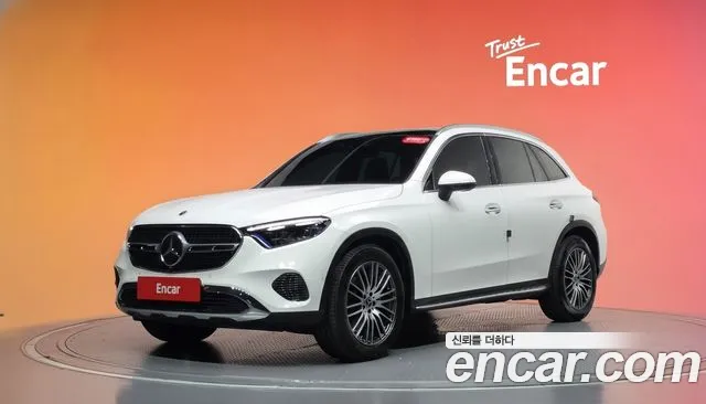 Mercedes-Benz GLC-Class 2025 — photo 1