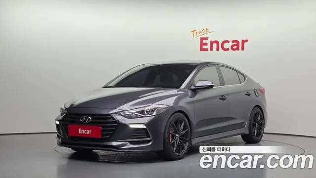 Hyundai AVANTE 2017 — photo 1
