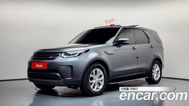 Land Rover Discovery 2019 — photo 1