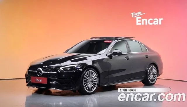 Mercedes-Benz C-Class 2023 — photo 1