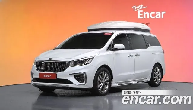 Kia Canival 2020 — photo 1