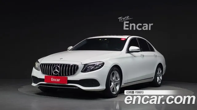 Mercedes-Benz E-Class 2017 — photo 1