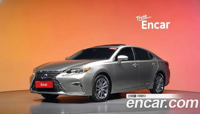 Lexus ES 2017 — photo 1