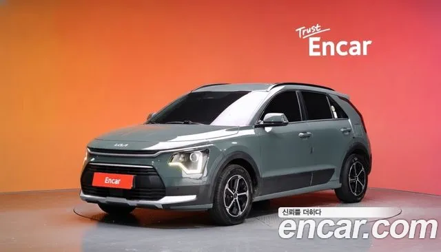 Kia Niro 2022 — photo 1