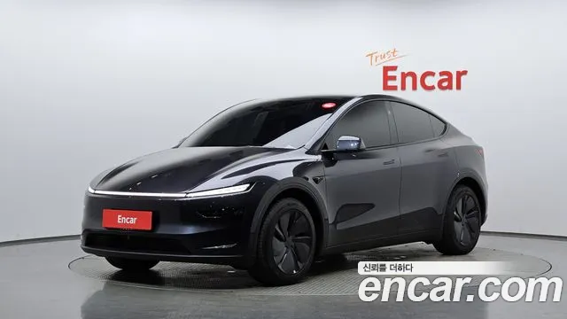Tesla Model Y 2026 — photo 1