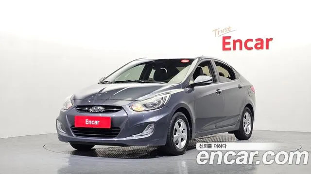 Hyundai Accent 2012 — photo 1