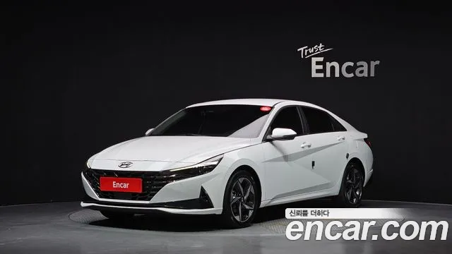 Hyundai AVANTE 2023 — photo 1