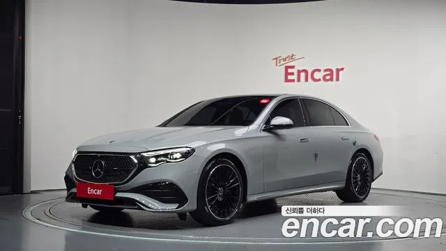 Mercedes-Benz E-Class 2024 — photo 1