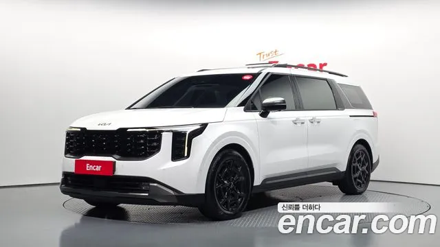 Kia Canival 2025 — photo 1