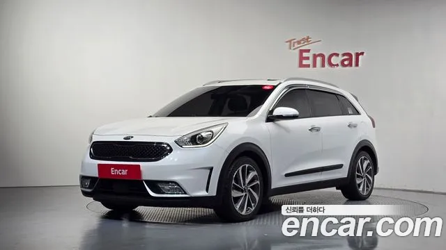Kia Niro 2017 — photo 1