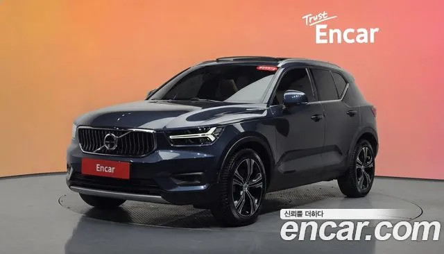 Volvo XC40 2020 — photo 1