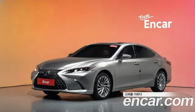 Lexus ES 2025 — photo 1