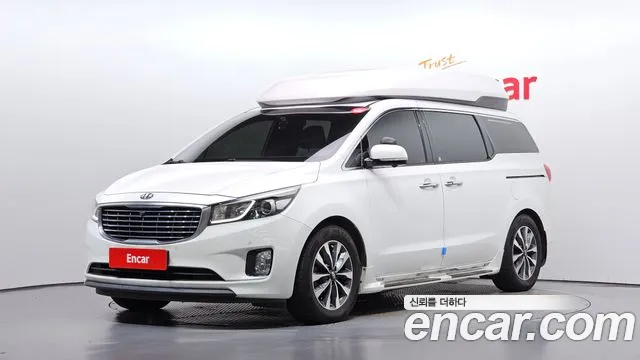 Kia Canival 2016 — photo 1