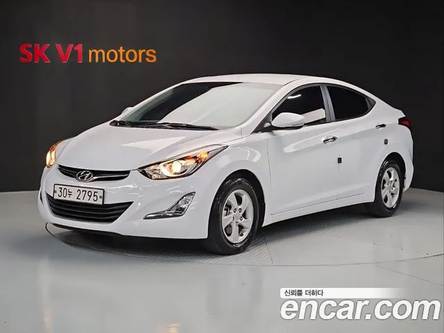 Hyundai AVANTE 2016 — photo 1