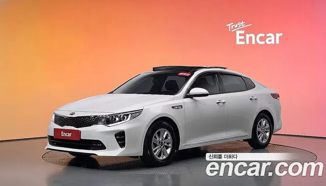 Kia K5 2018 — photo 1