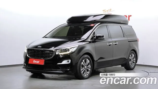 Kia Canival 2020 — photo 1