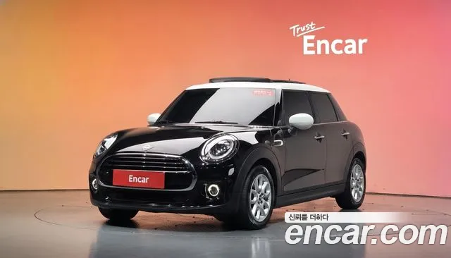 Mini Cooper 2020 — photo 1