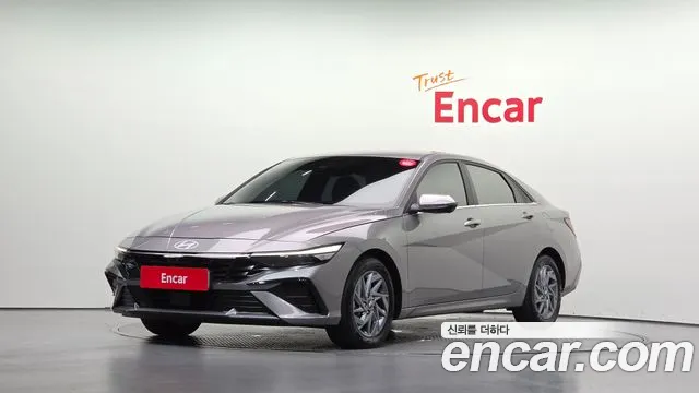 Hyundai AVANTE 2024 — photo 1