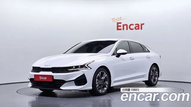 Kia K5 2023 — photo 1