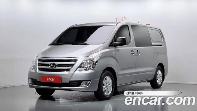 Hyundai Starex 2016 — photo 1