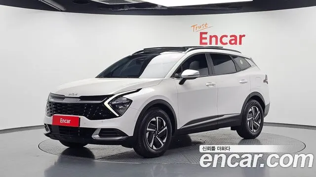 Kia Sportage 2023 — photo 1
