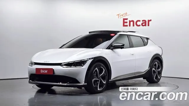 Kia EV6 2022 — photo 1