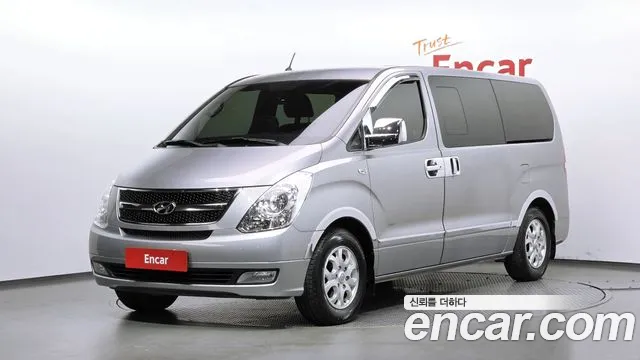 Hyundai Starex 2015 — photo 1
