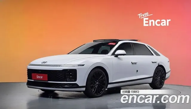Hyundai Grandeur 2023 — photo 1