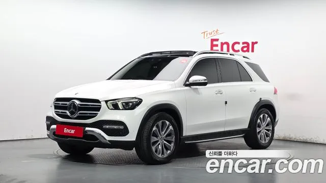 Mercedes-Benz GLE-Class 2022 — photo 1