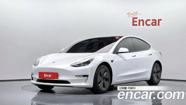 Tesla Model 3 2022 — photo 1