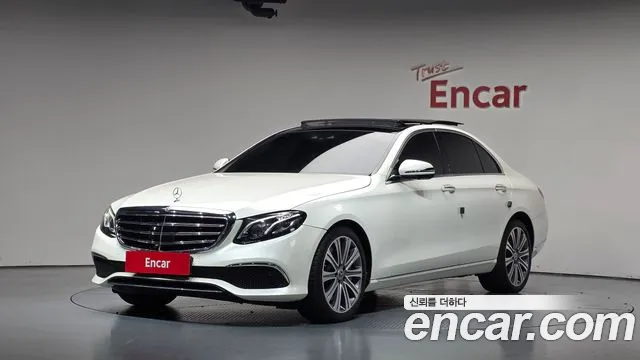 Mercedes-Benz E-Class 2017 — photo 1