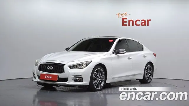 Infiniti Q50 2015 — photo 1