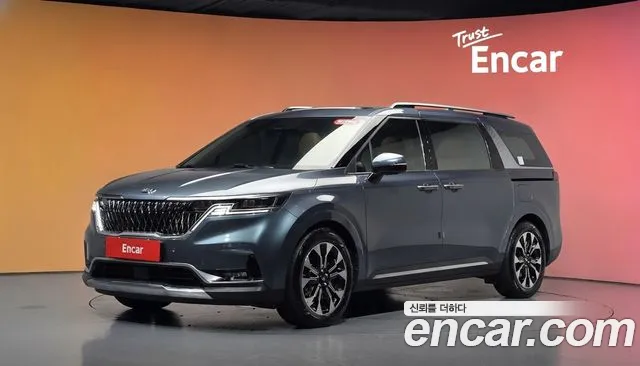 Kia Canival 2021 — photo 1