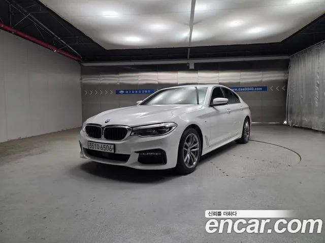 BMW 5-Series 2020 — photo 1