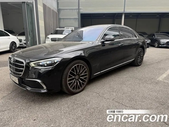 Mercedes-Benz S-Class 2022 — photo 1