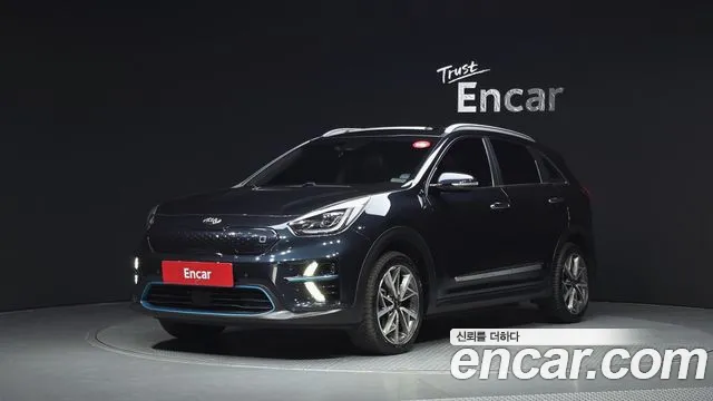 Kia Niro 2019 — photo 1